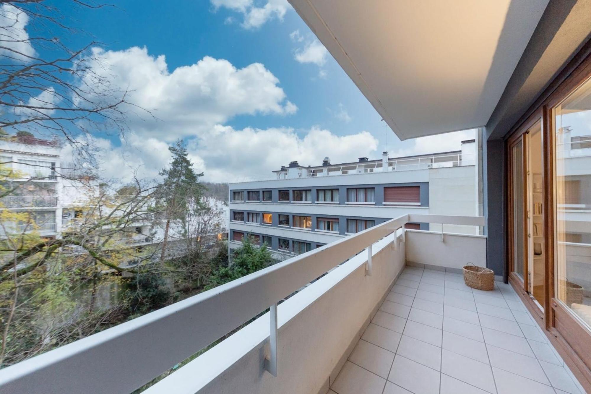 Appartement Grand Spacieux - Proche Paris